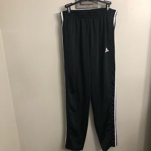 Men’s large Adidas track pants❗️